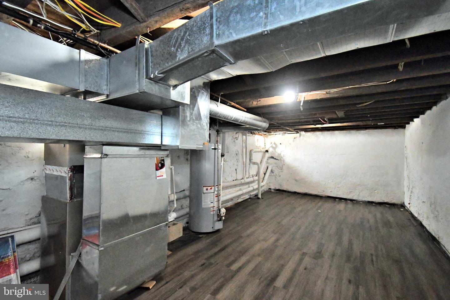 260 Roxborough Ave Property Photo 42