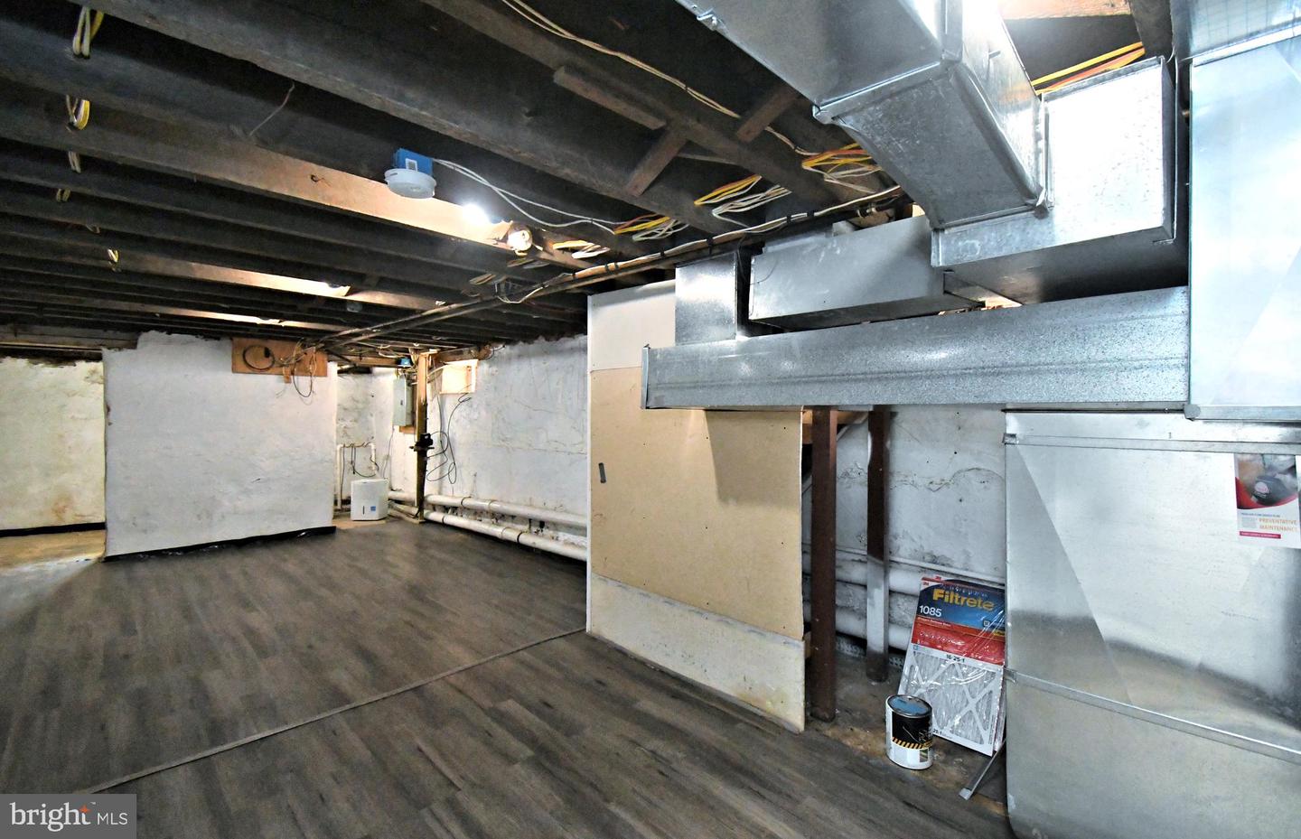260 Roxborough Ave Property Photo 44