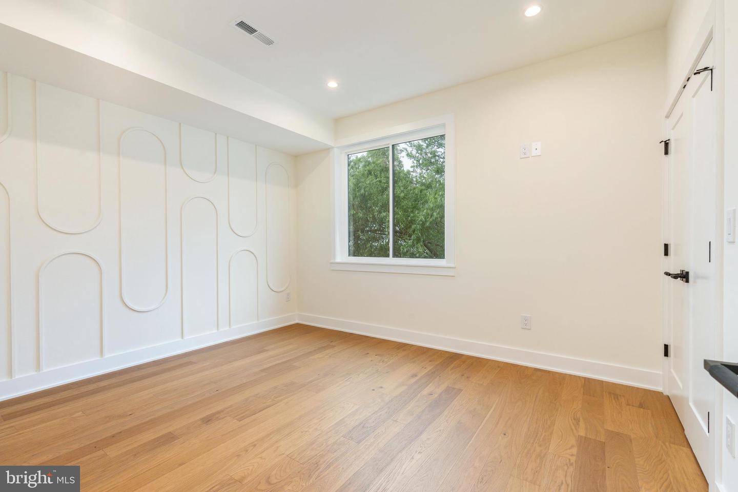 4748 Sheldon St Property Photo 25