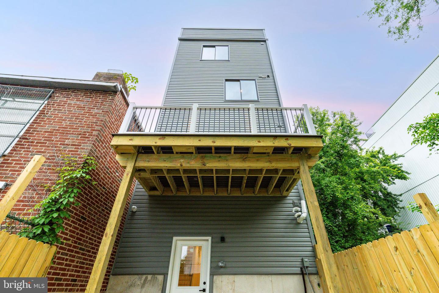 4748 Sheldon St Property Photo 41