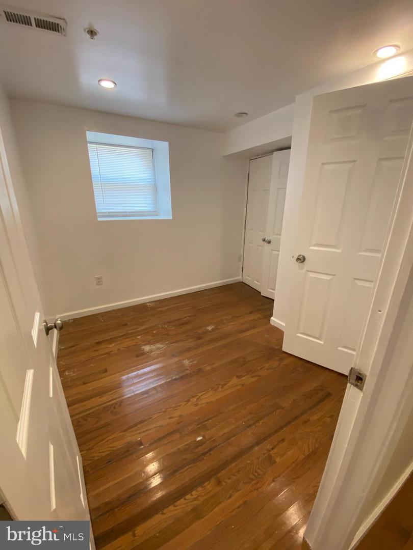 1624 N 57th St #3 Property Photo 5