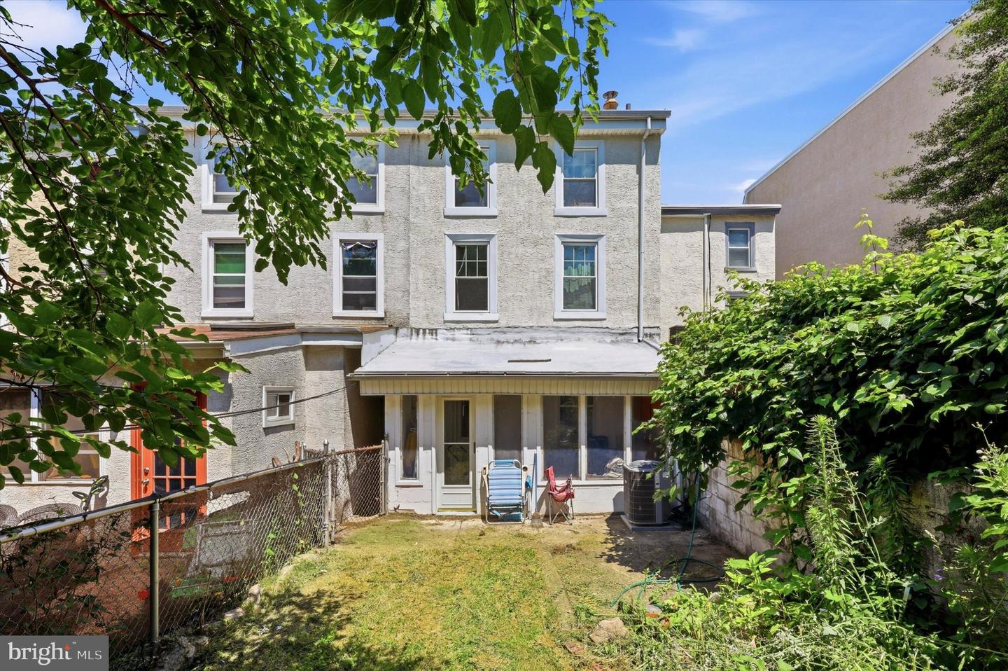110 Dawson St Property Photo 1
