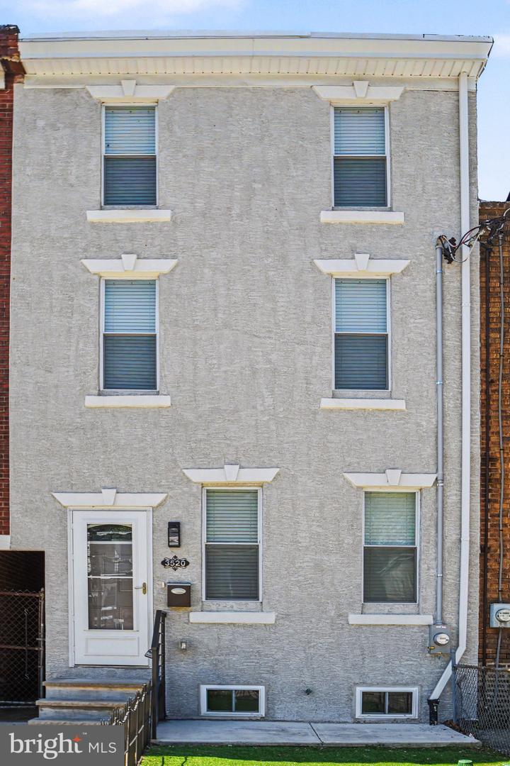 3520 W ALLEGHENY AVE Property Photo 1