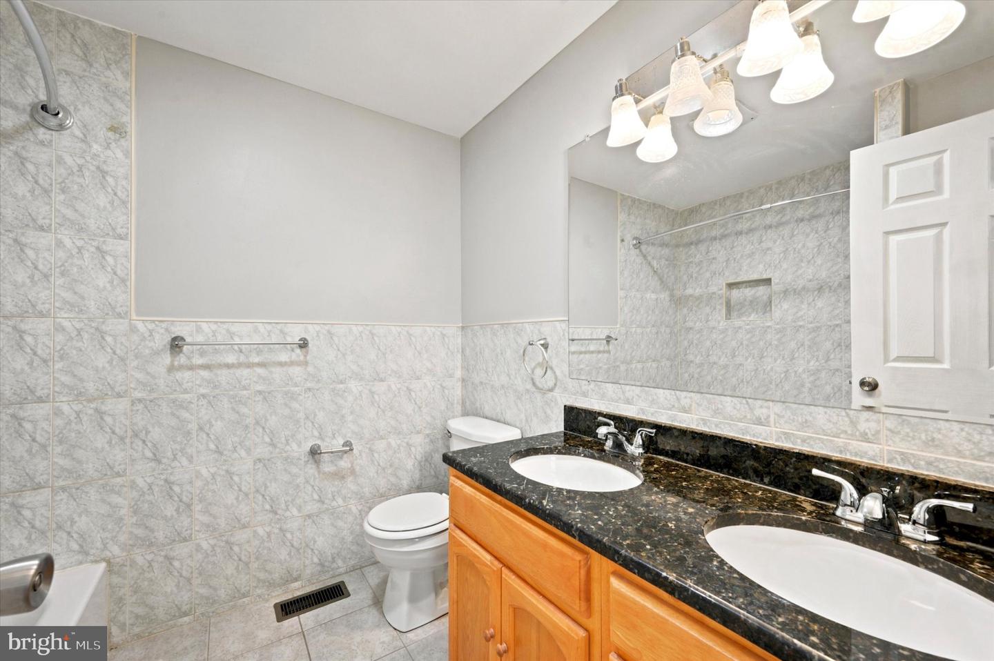 1241 S 8th St Property Photo 10