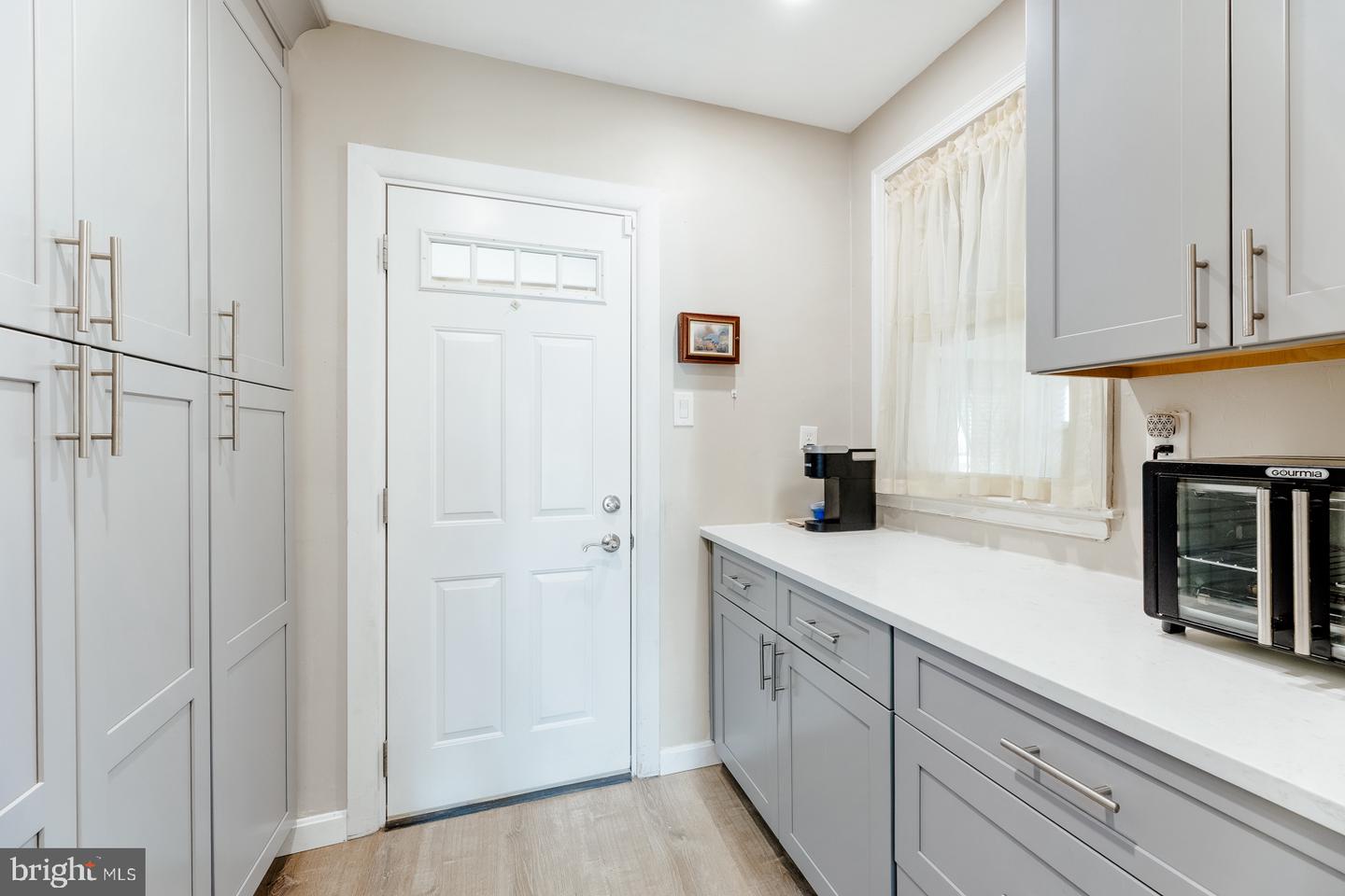 3118 Welsh Rd Property Photo 10