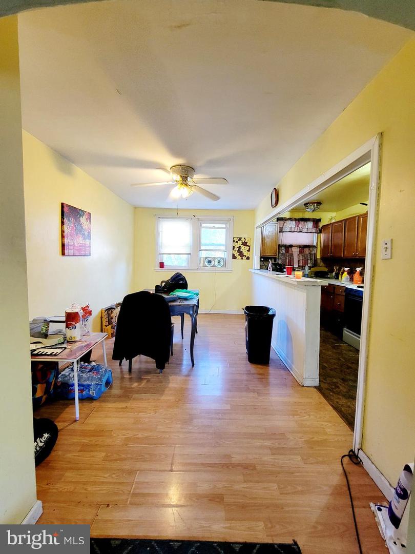 5851 Sylvester St Property Photo 21