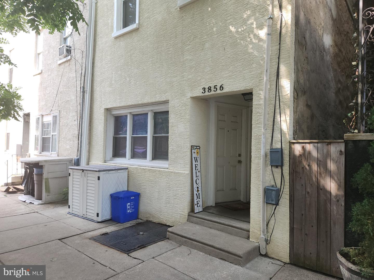 3856 Terrace St Property Photo 6