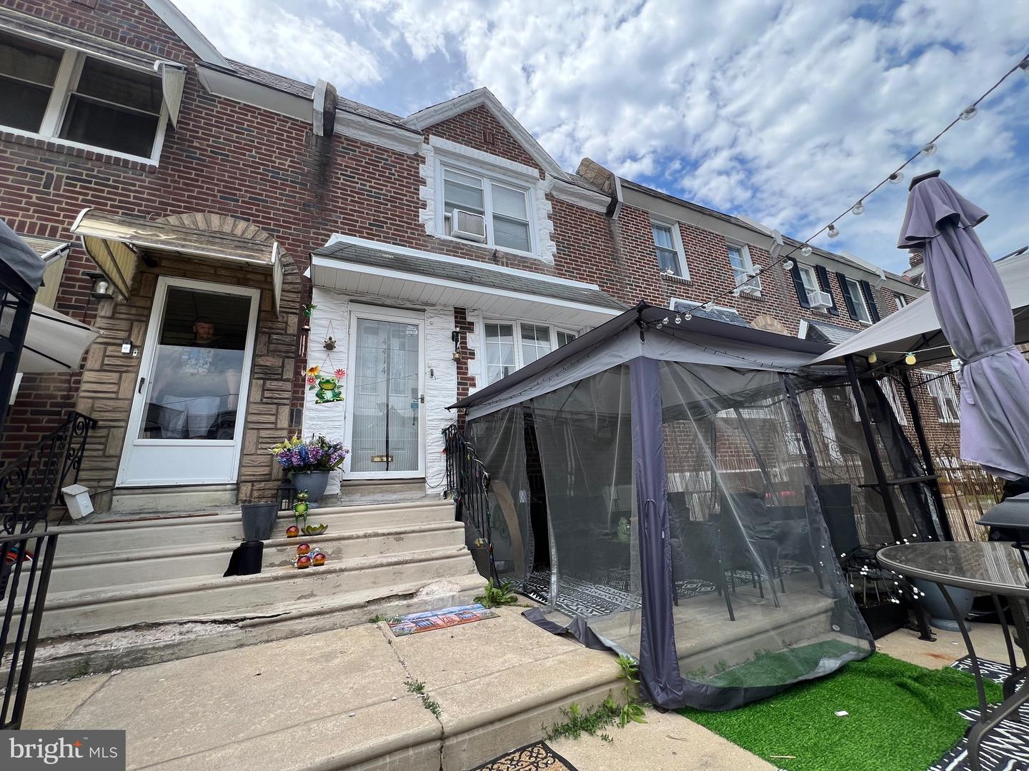 4414 LORING ST Property Photo 1