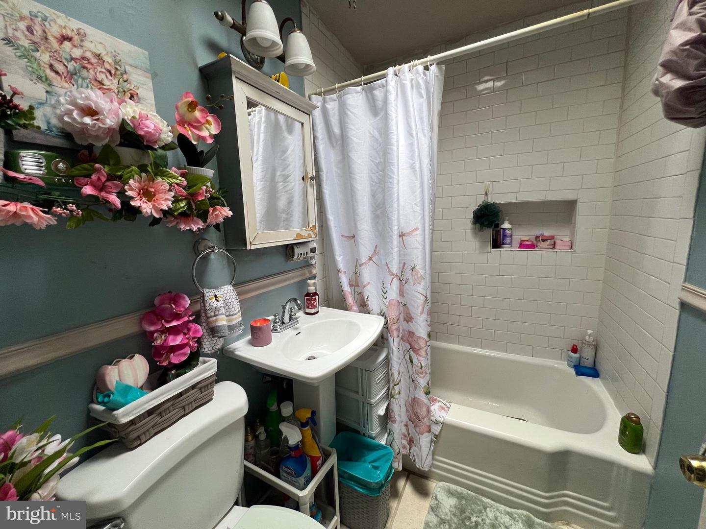 4414 Loring St Property Photo 8