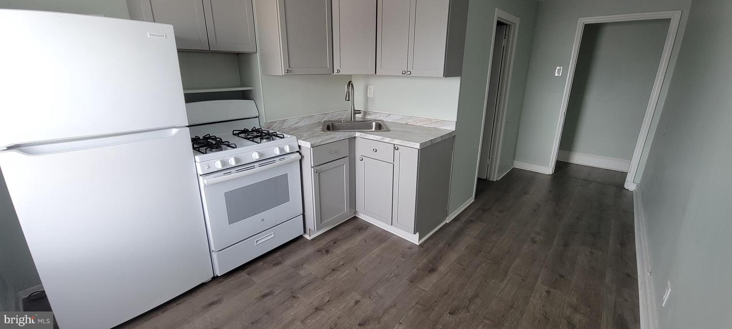 4760 Richmond St #3rd Fl Property Photo 1