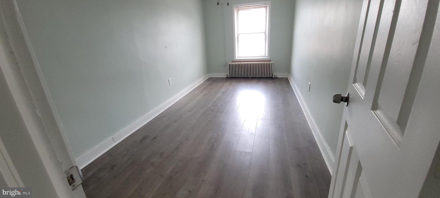 4760 Richmond St #3rd Fl Property Photo 4