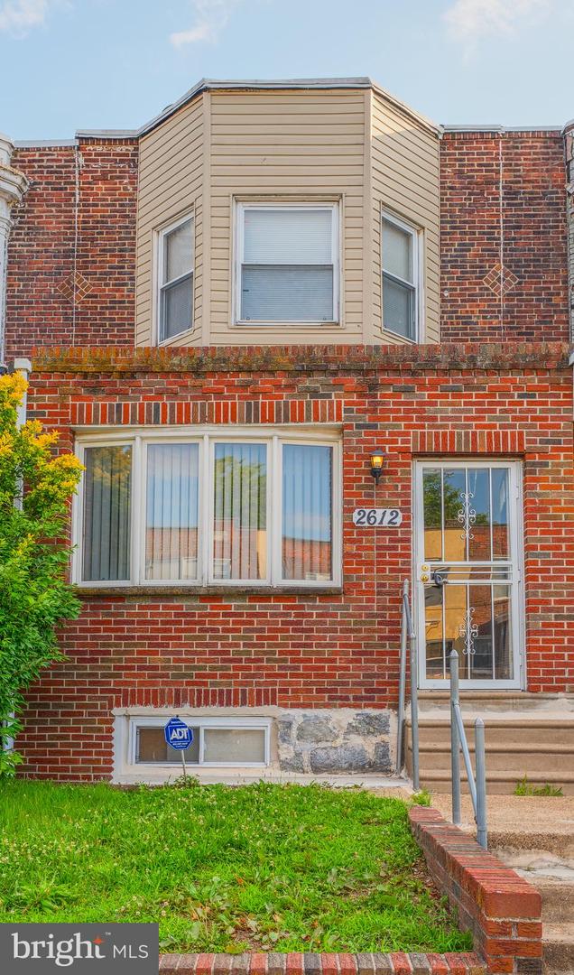 2612 S 68th St Property Photo 1