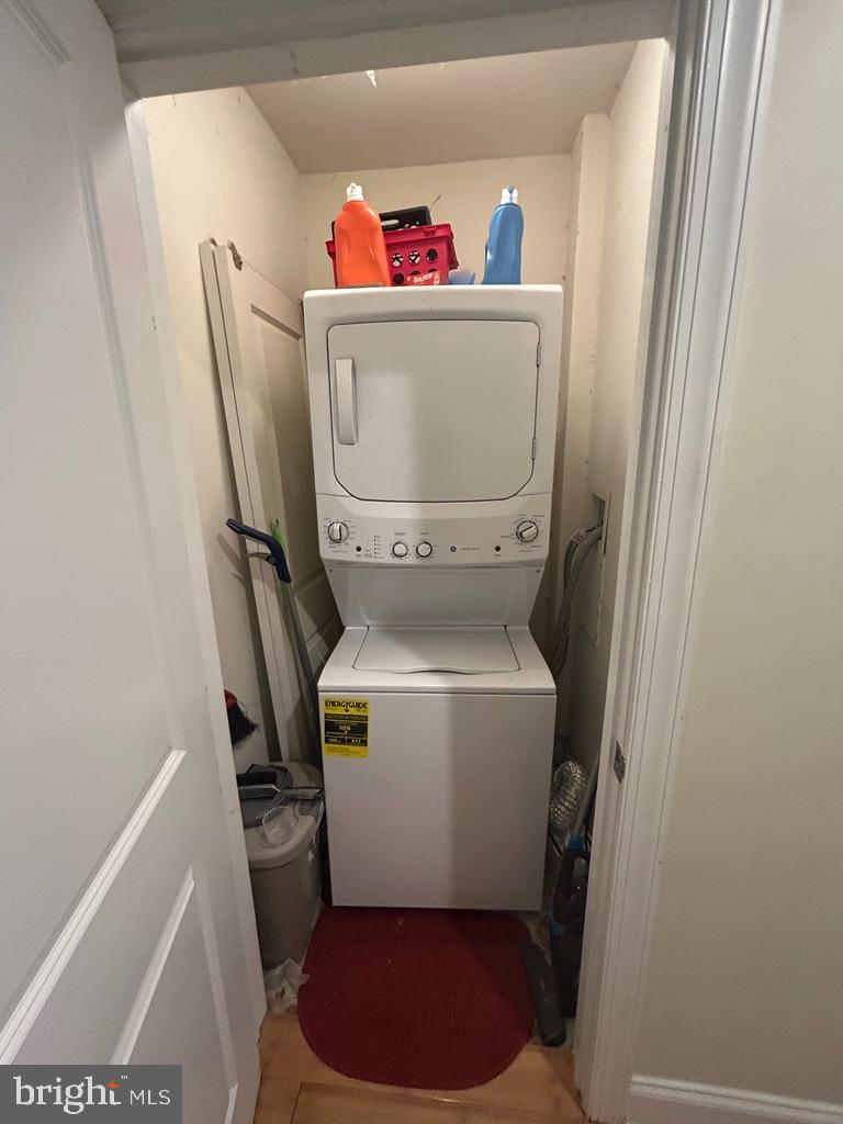 2225 Reed St ##2 Property Photo 8