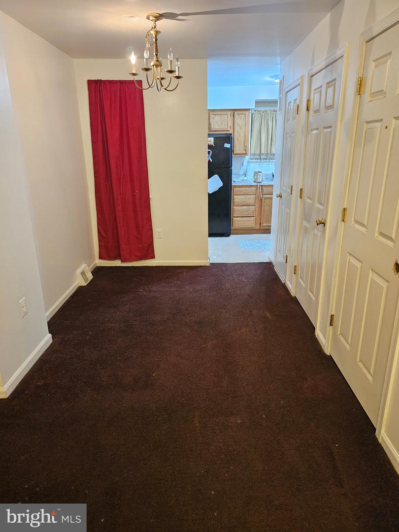 2523 W Sterner St Property Photo 5