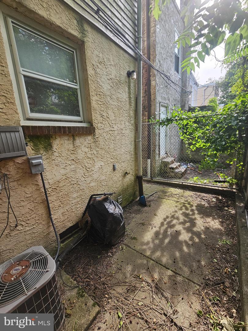 2523 W Sterner St Property Photo 10
