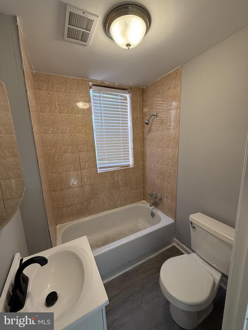 1662 S Conestoga St Property Photo 11