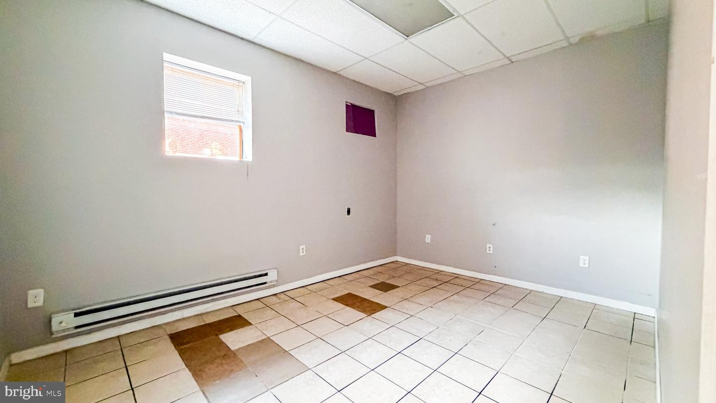 1627 Jackson St Property Photo 11