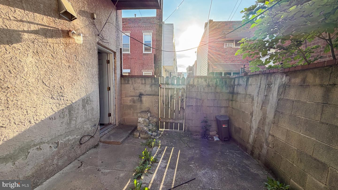 1627 Jackson St Property Photo 14