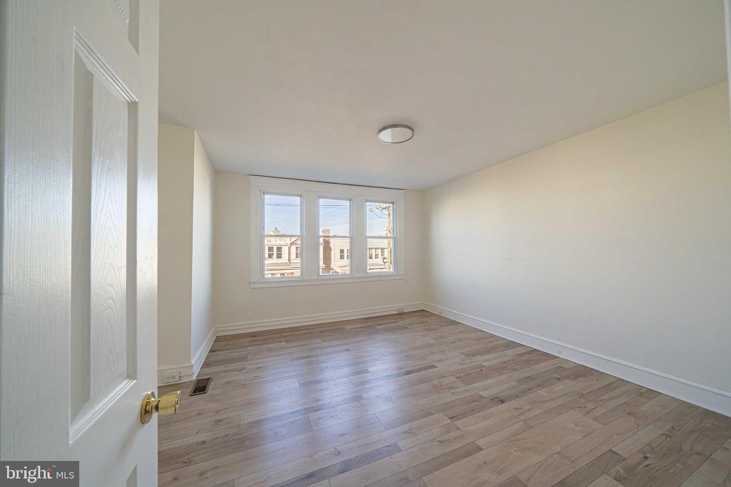 4232 Levick St Property Photo 16