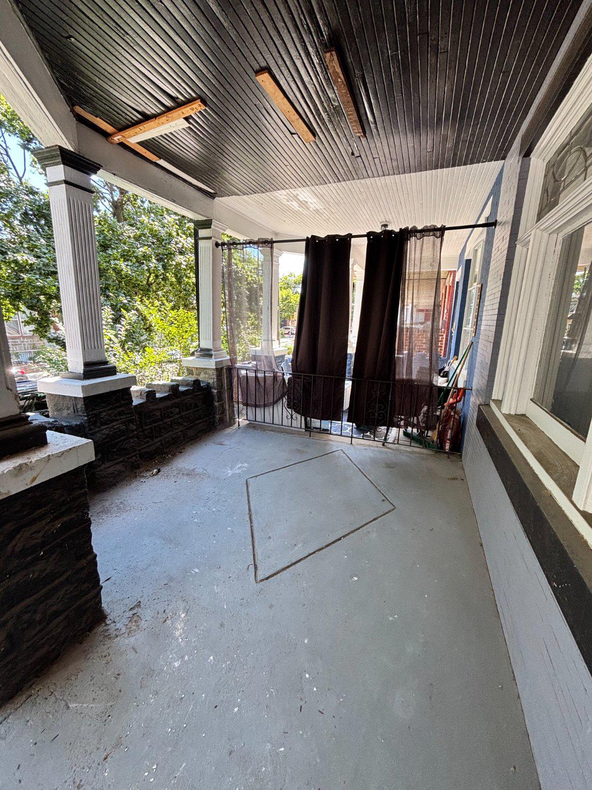 5829 Lansdowne Ave Property Photo 2
