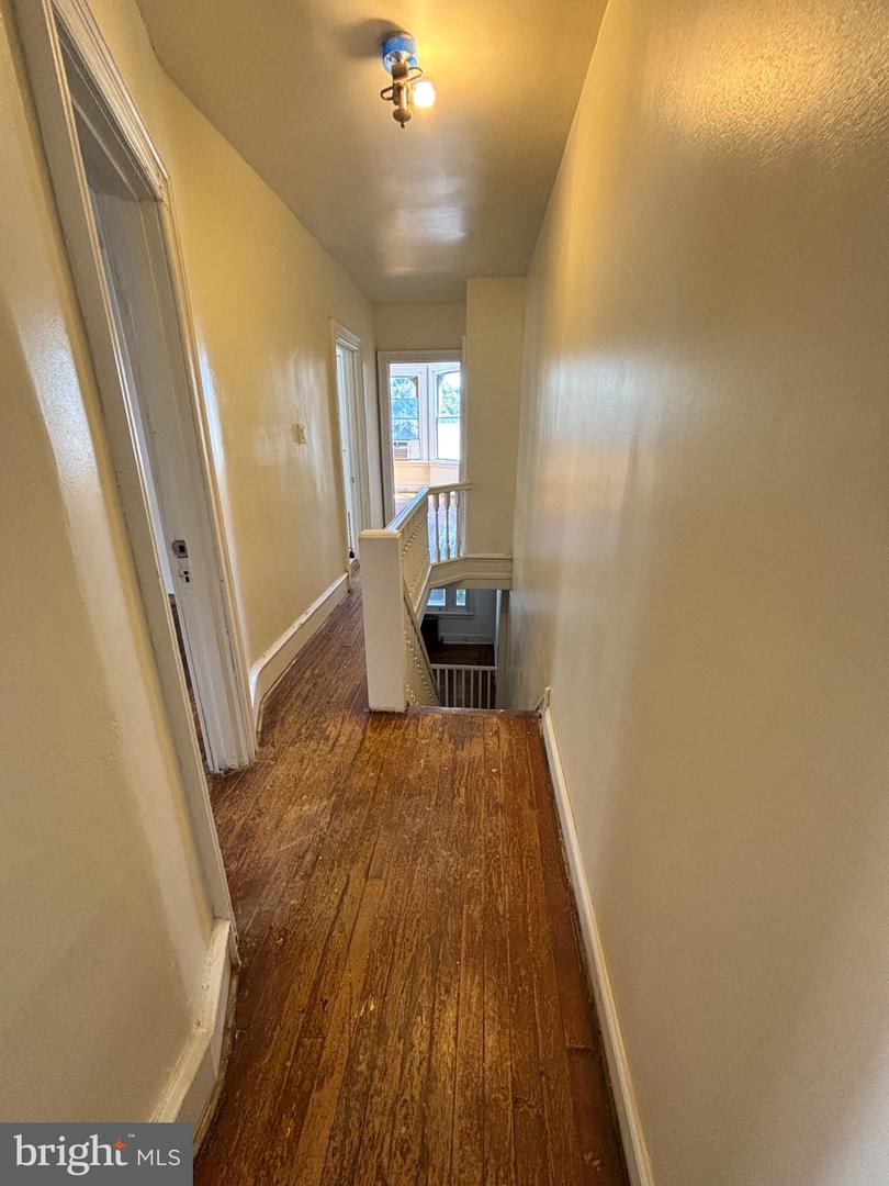 5829 Lansdowne Ave Property Photo 11