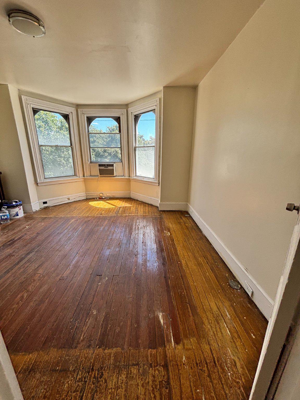 5829 Lansdowne Ave Property Photo 14