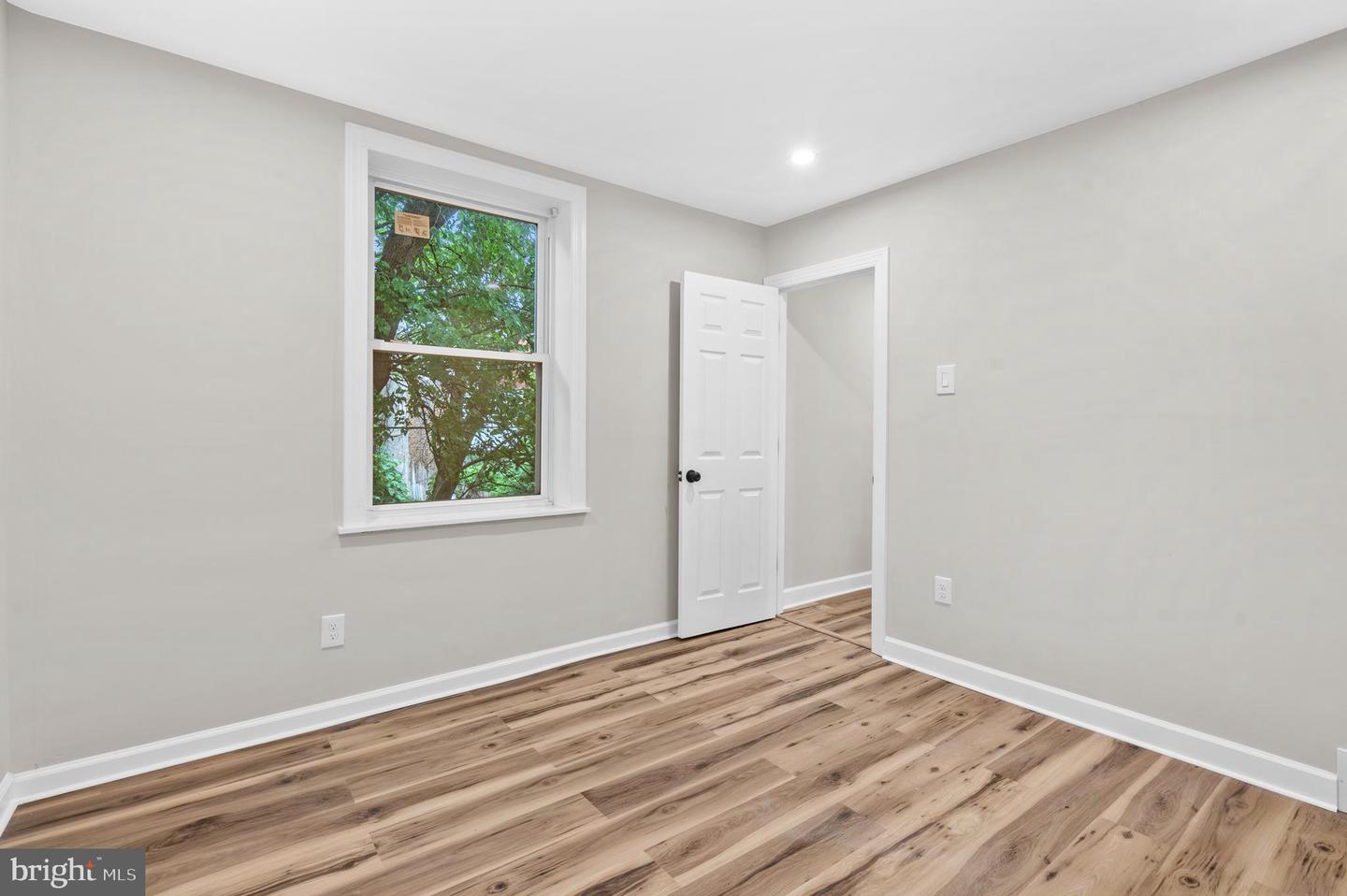 1908 N Croskey St Property Photo 17