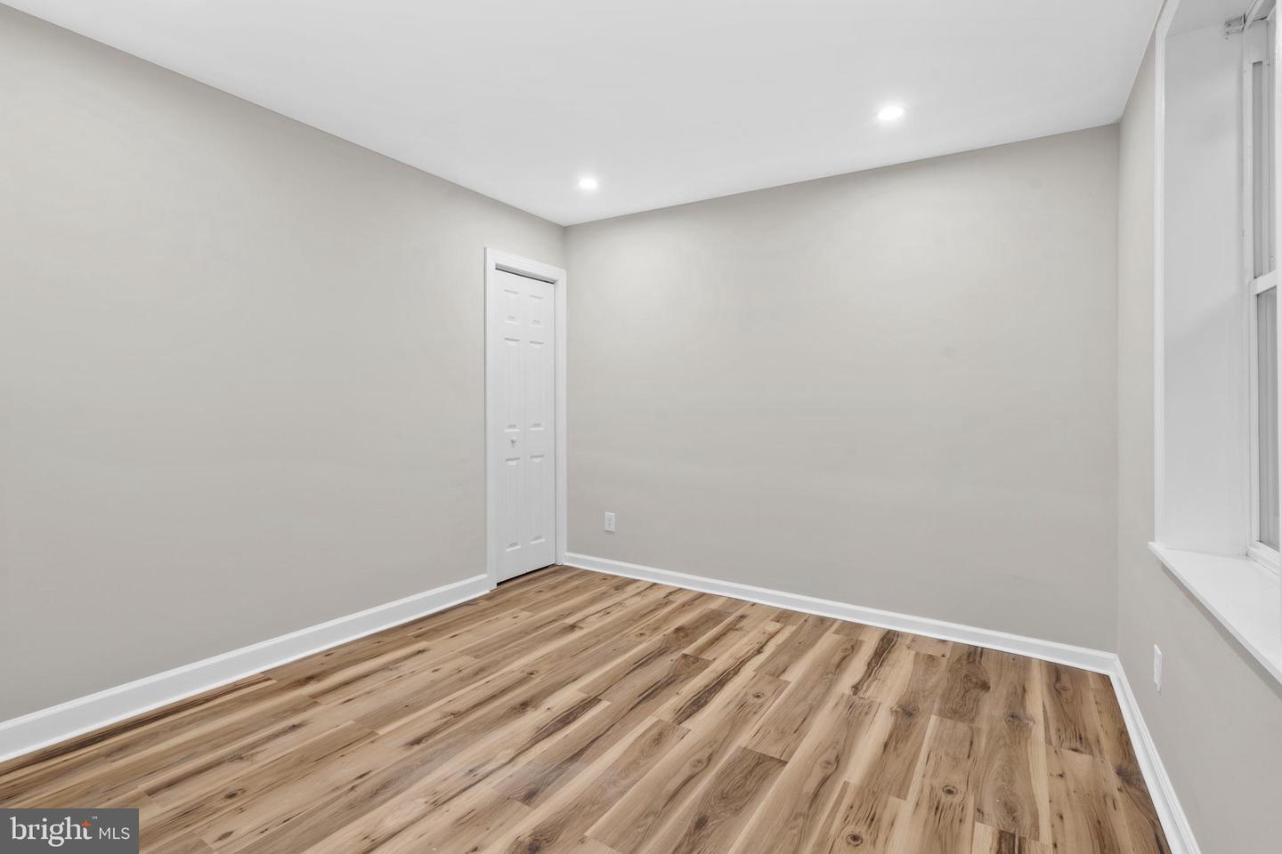 1908 N Croskey St Property Photo 18