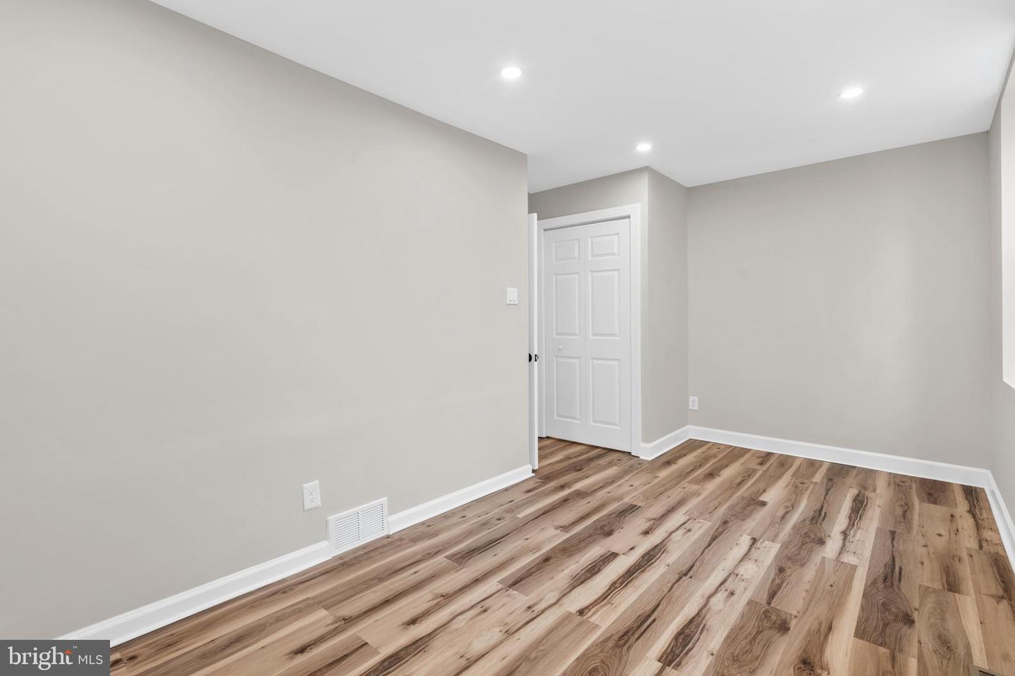 1908 N Croskey St Property Photo 21