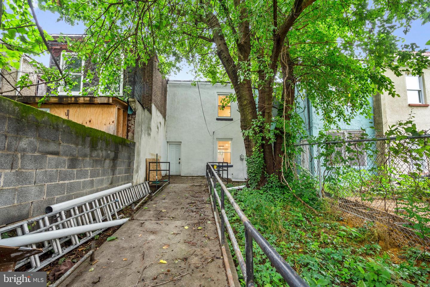 1908 N Croskey St Property Photo 22