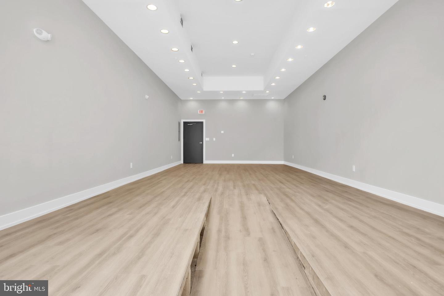 714 Chestnut St #comm Property Photo 3