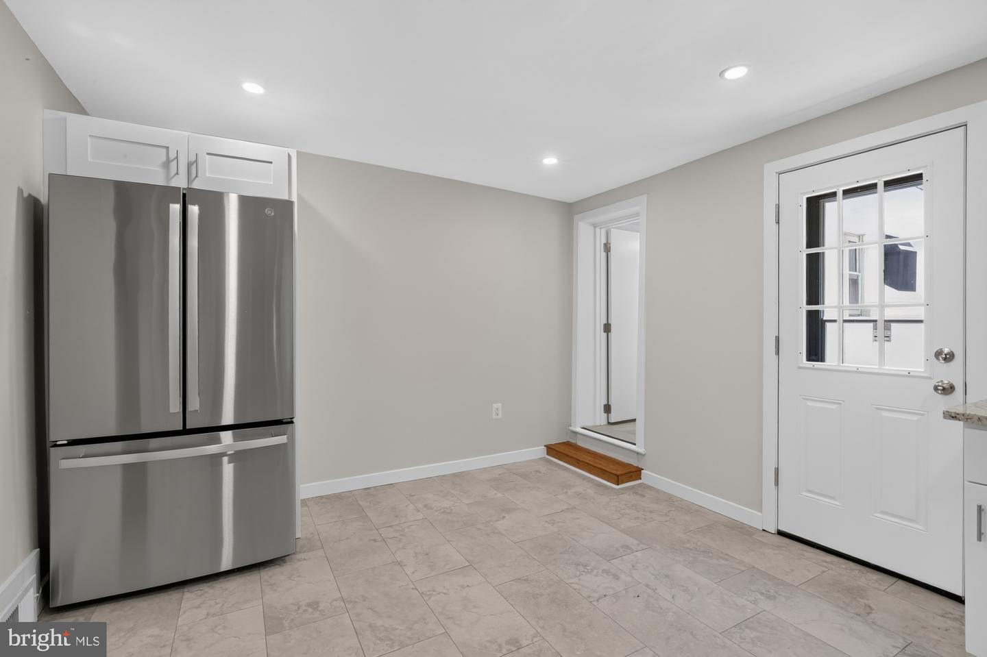608 Clymer St Property Photo 10