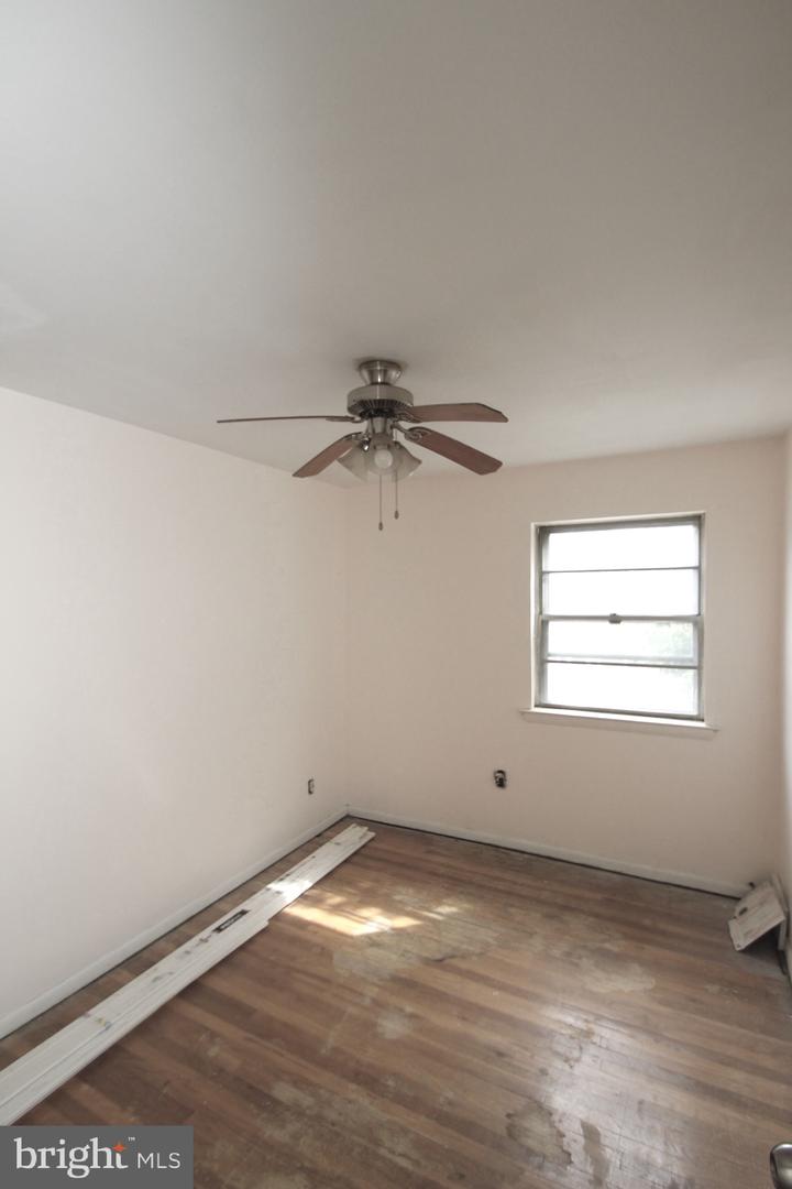 12713 Elnora Rd Property Photo 10