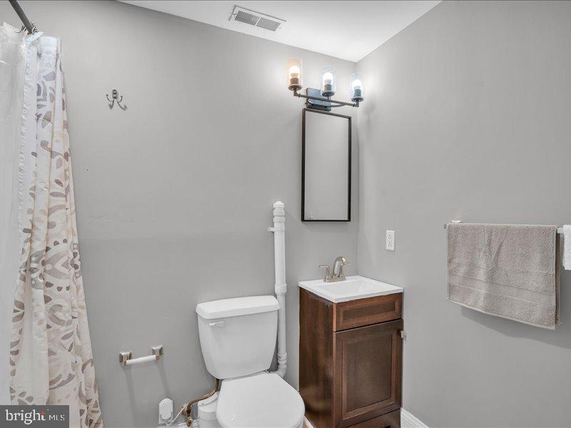 1939 N Gratz St Property Photo 15