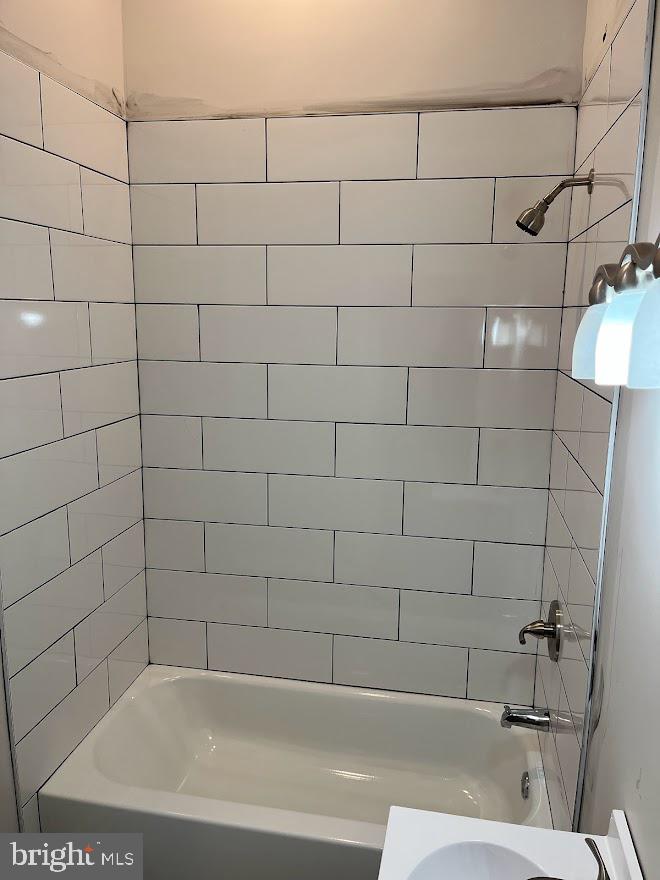 3818 N Park Ave Property Photo 6