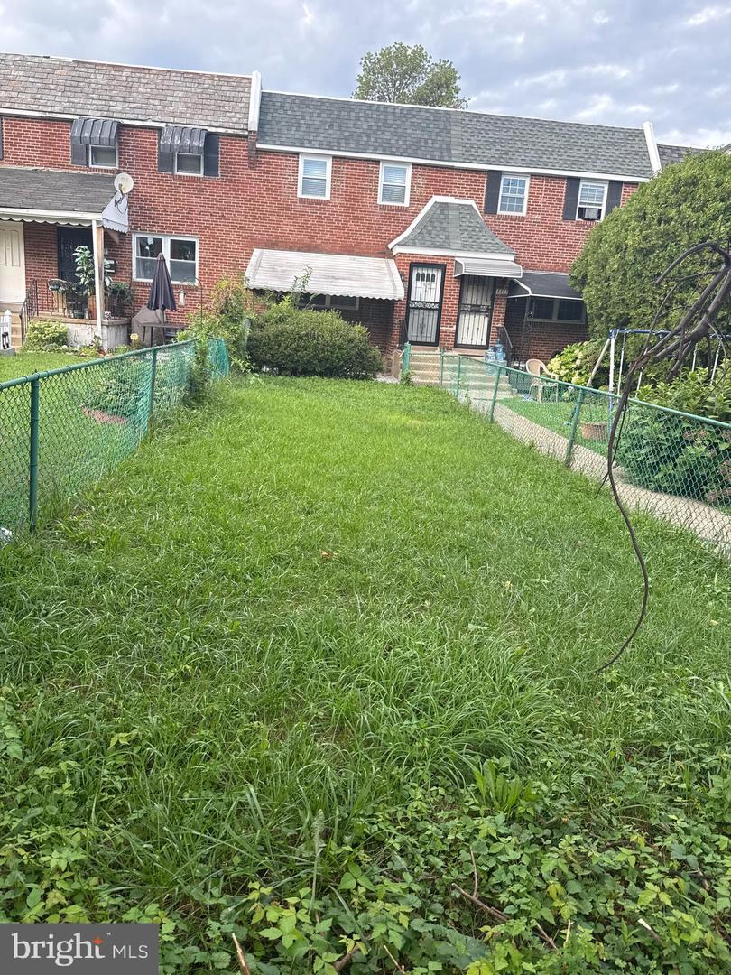 8307 Thouron Ave Property Photo 2