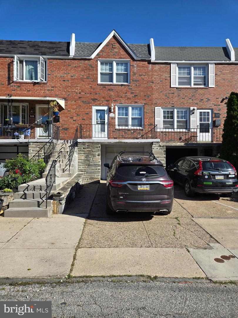 527 Martin St Property Photo 1