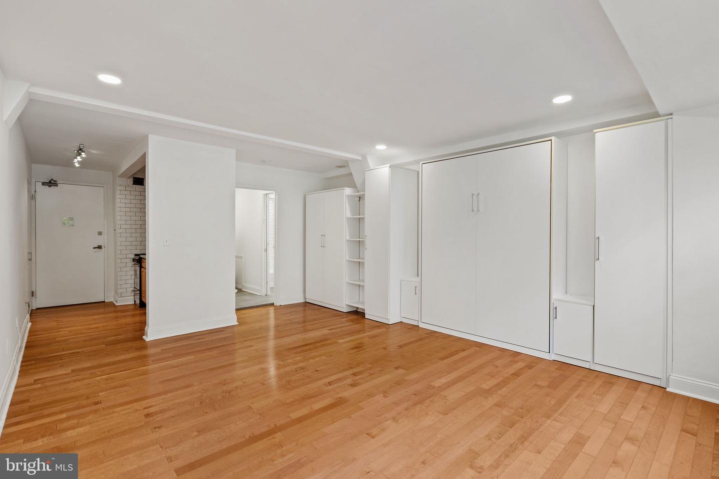 1810 Rittenhouse Sq #313 Property Photo 6