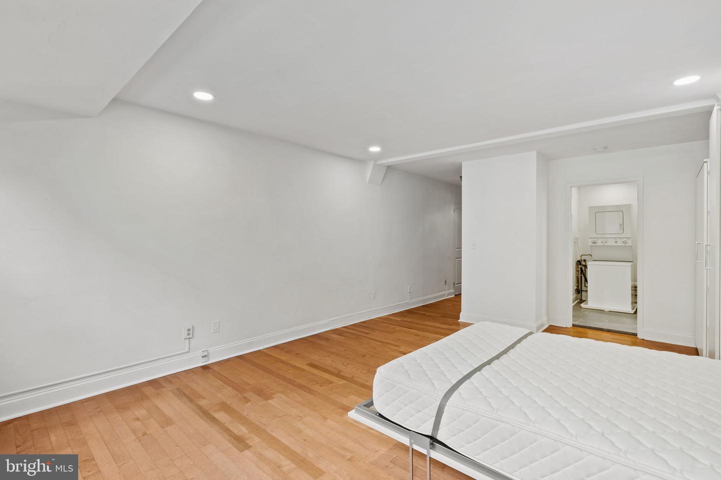 1810 Rittenhouse Sq #313 Property Photo 8