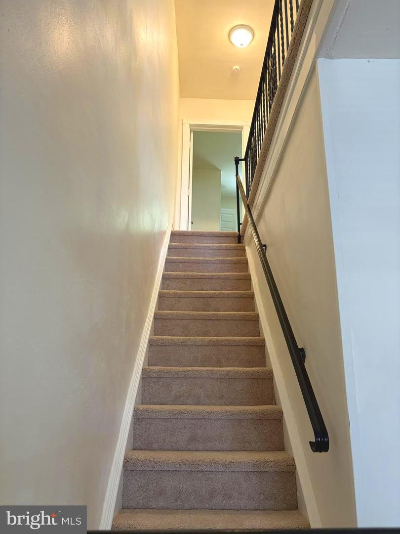 4045 Dexter St Property Photo 8