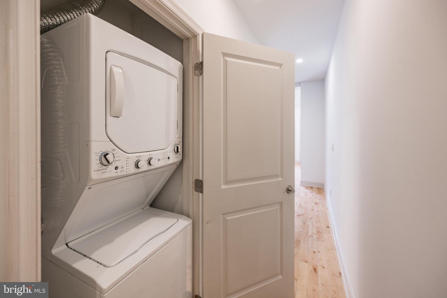 1310 Spruce St #unit 102 Property Photo 9