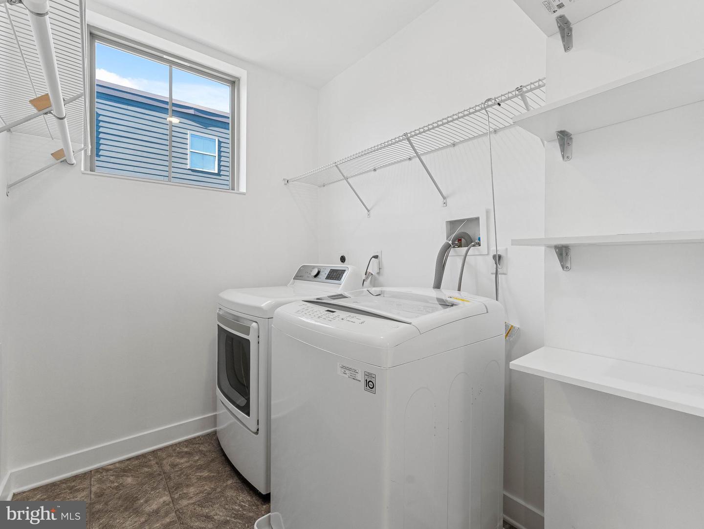 1429 S Lawrence Ter Property Photo 38