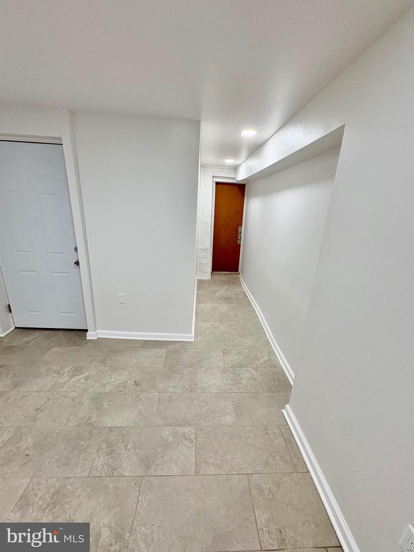 5712 Dunlap St Property Photo 24