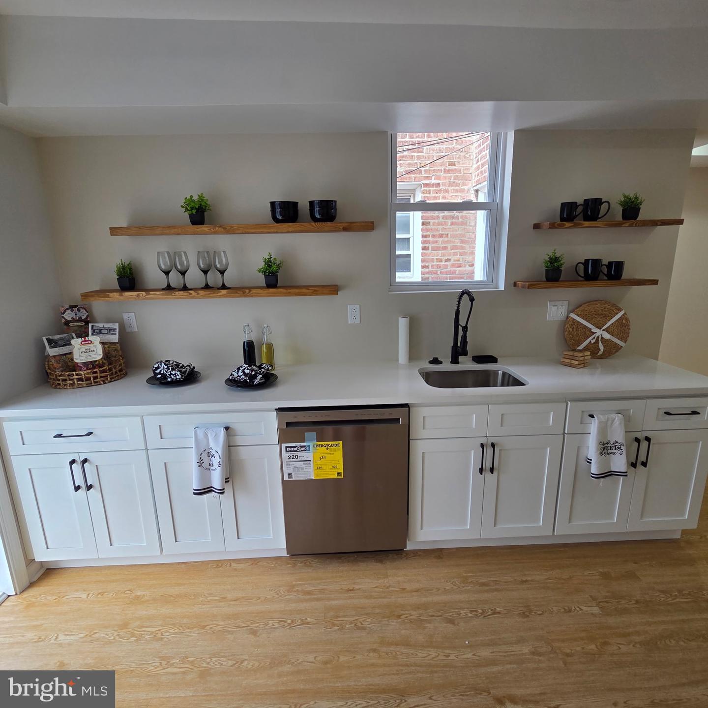5712 Dunlap St Property Photo 25