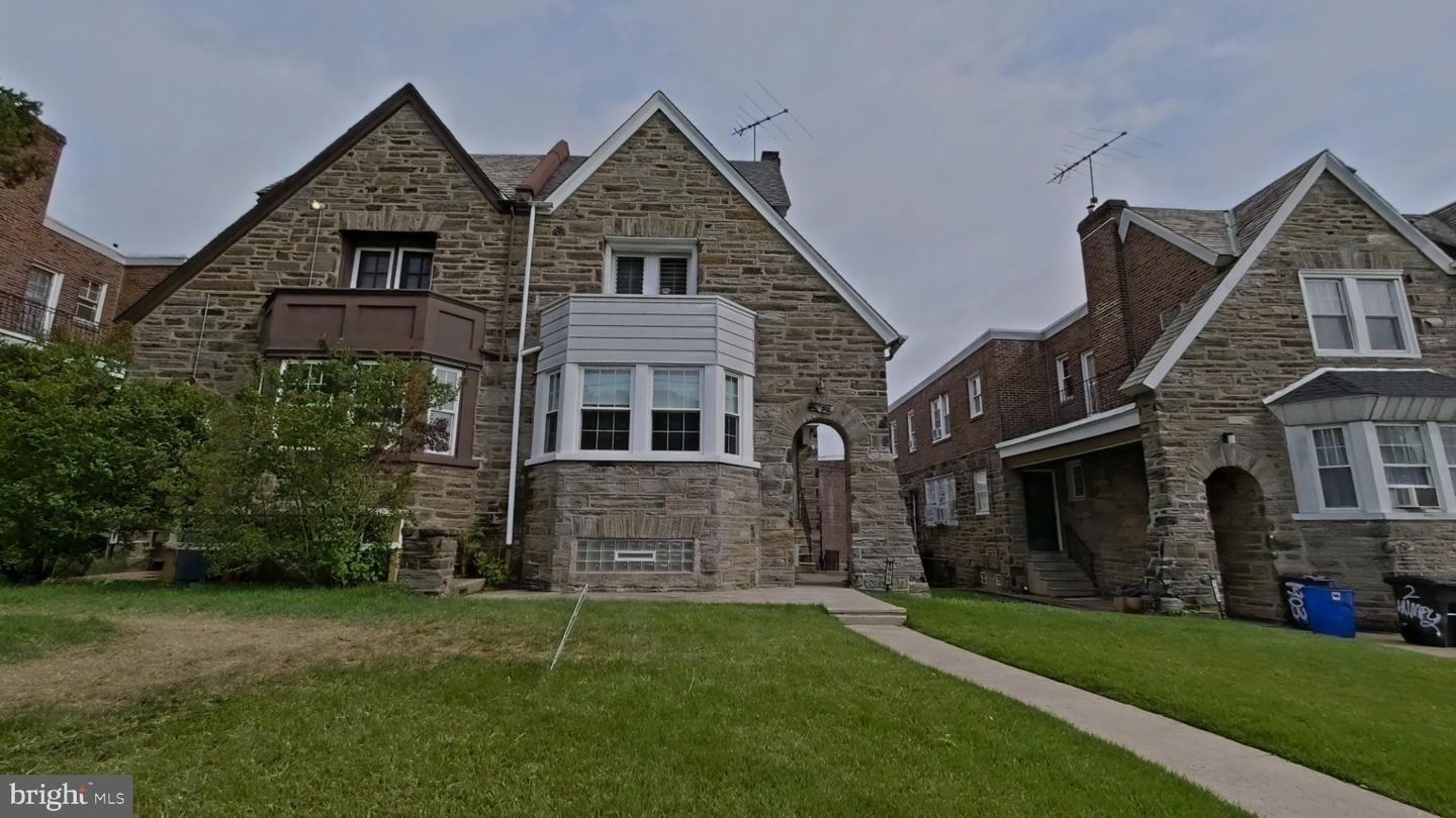 1905 W Olney Ave Property Photo 1