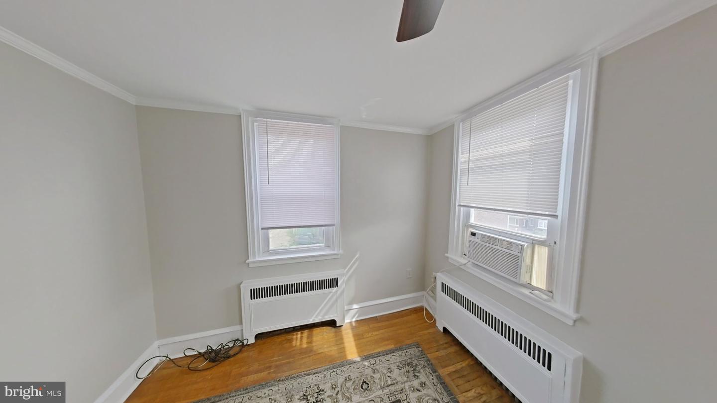 1905 W Olney Ave Property Photo 13