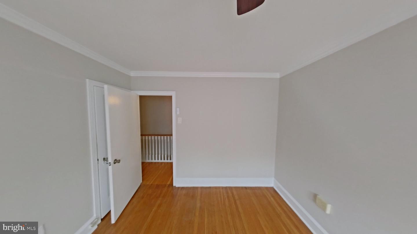 1905 W Olney Ave Property Photo 16