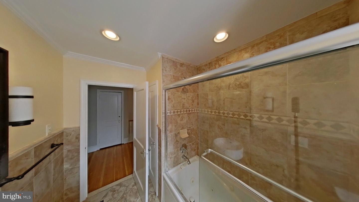 1905 W Olney Ave Property Photo 18