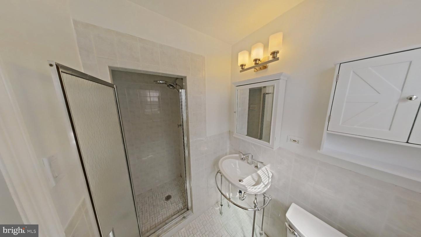 1905 W Olney Ave Property Photo 21