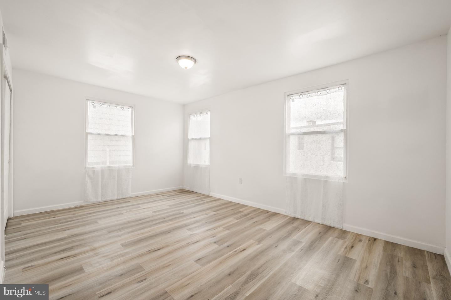 1633 Germantown Ave Property Photo 31